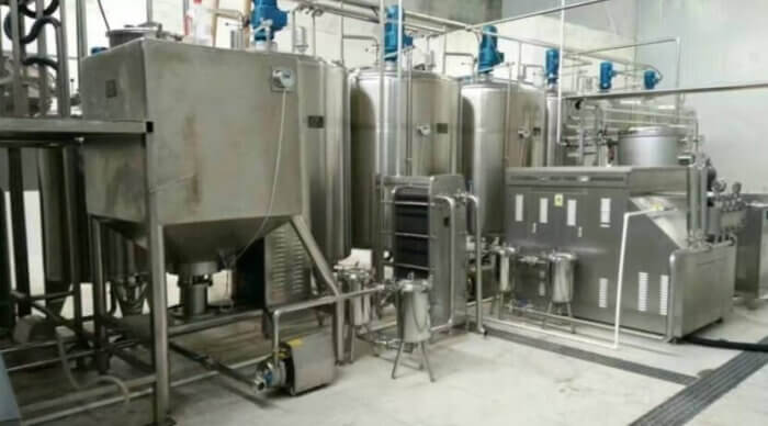 sugar dissolving system and homogenizer for tomato ketchup production